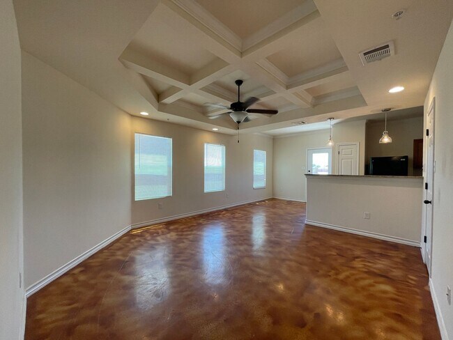 Foto del edificio - Town home for rent