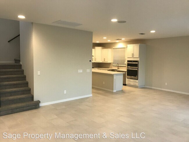 Building Photo - 3 br, 2.5 bath House - 3116 E Tina Dr
