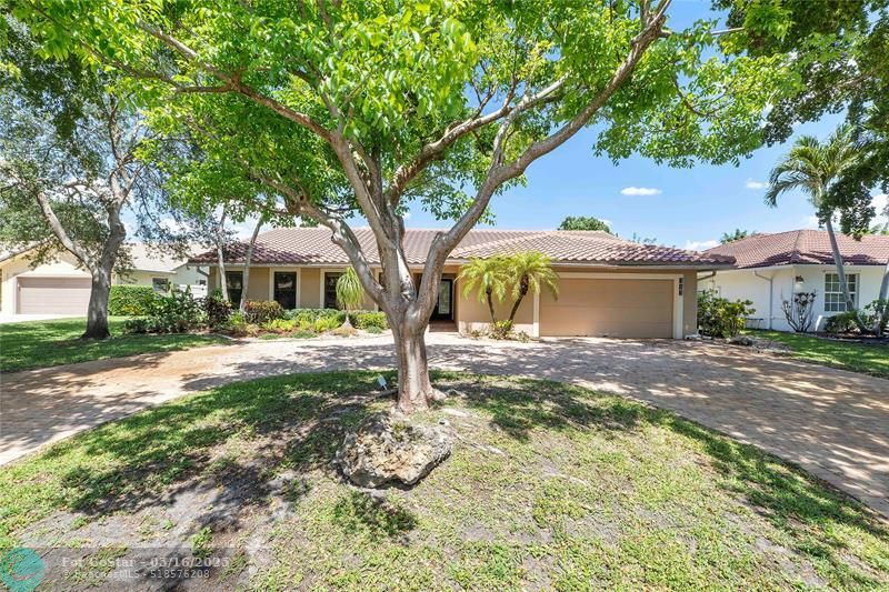 Foto principal - 303 NW 105th Terrace