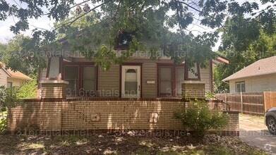 Building Photo - 2316 W Douglas Ave