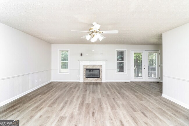 Foto del edificio - 3521 Stone Ridge Dr