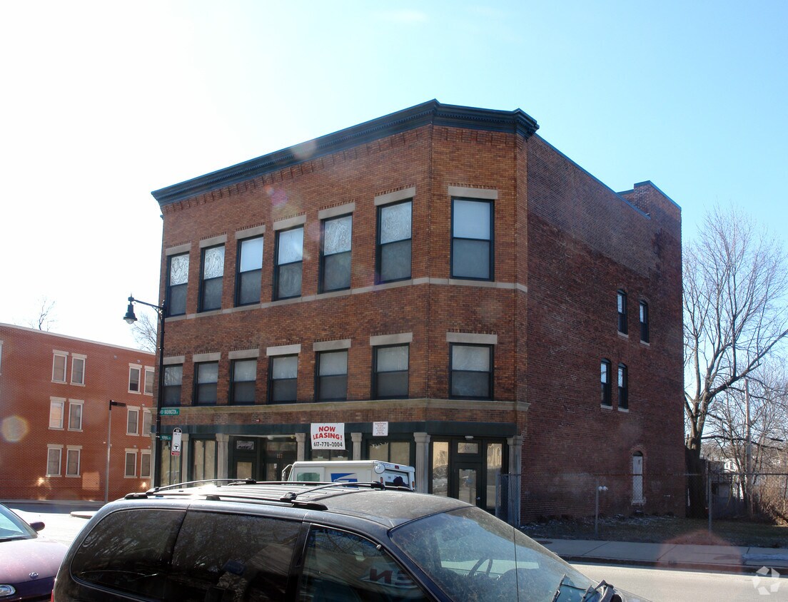 Building Photo - 213 Washington St