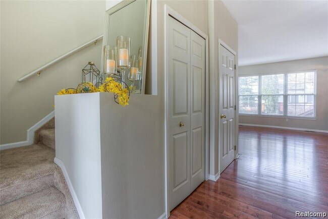 Foto del edificio - 38476 Lynwood Ct