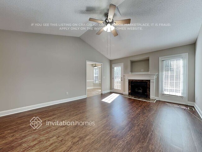 Foto del edificio - 152 Saleen Dr