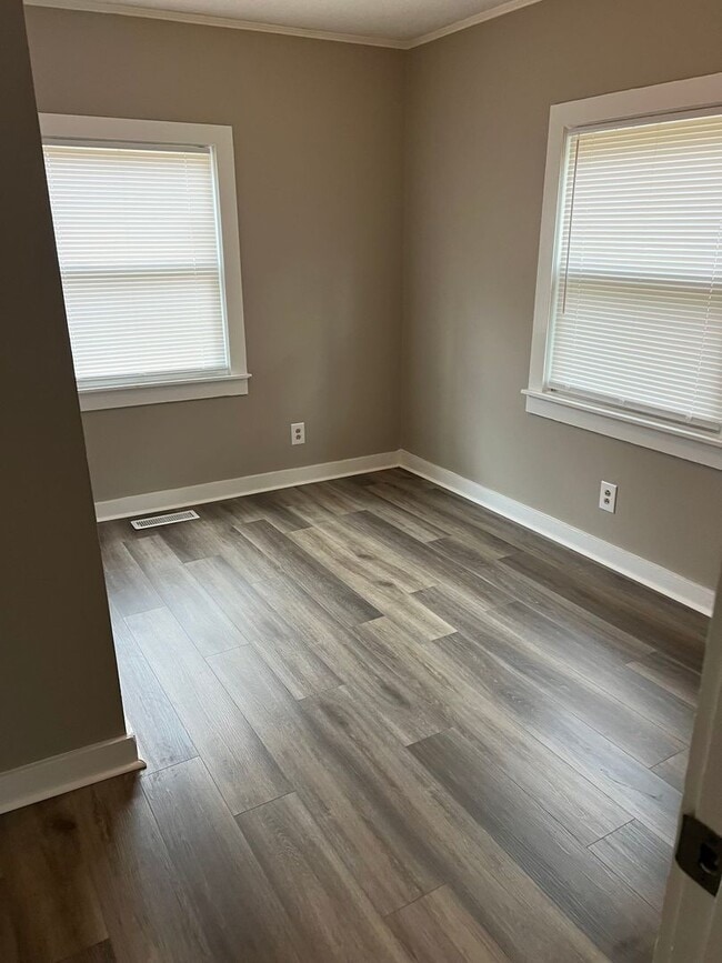 Building Photo - Two Bedroom Home in Chattanooga TN