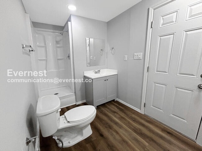 Building Photo - 3034 Primrose Dr