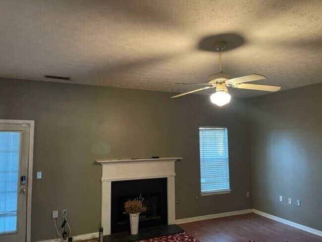Building Photo - 5828 Wellborn Creek Dr