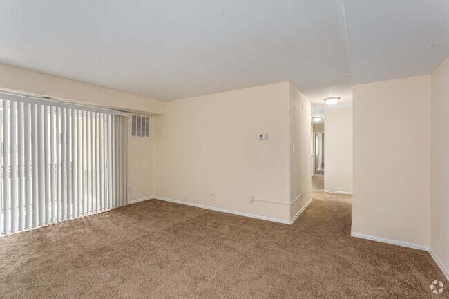 4HAB, 1,5BA - 811 ft² - Glenarden Apartments