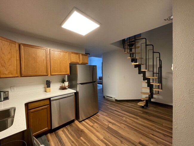 Foto del edificio - 730 E 2nd St