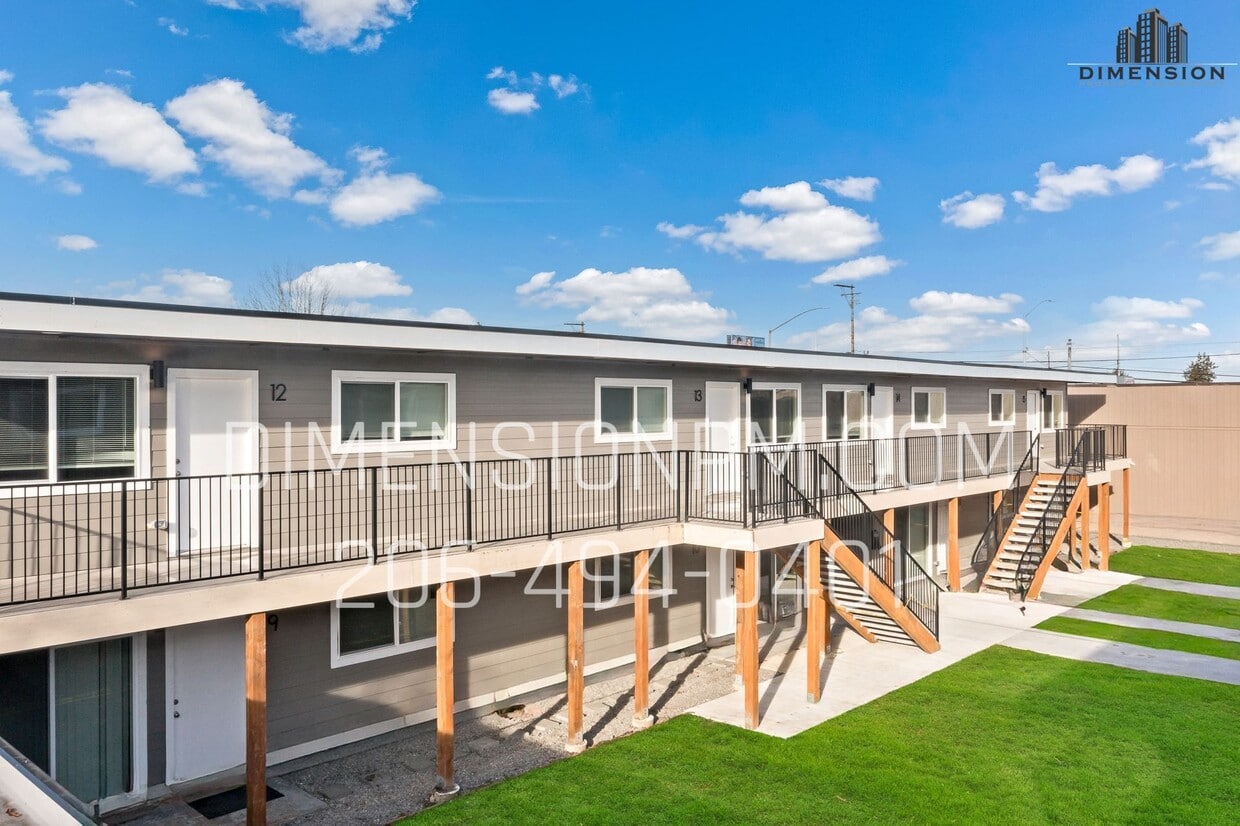 Primary Photo - Lincoln Flats
