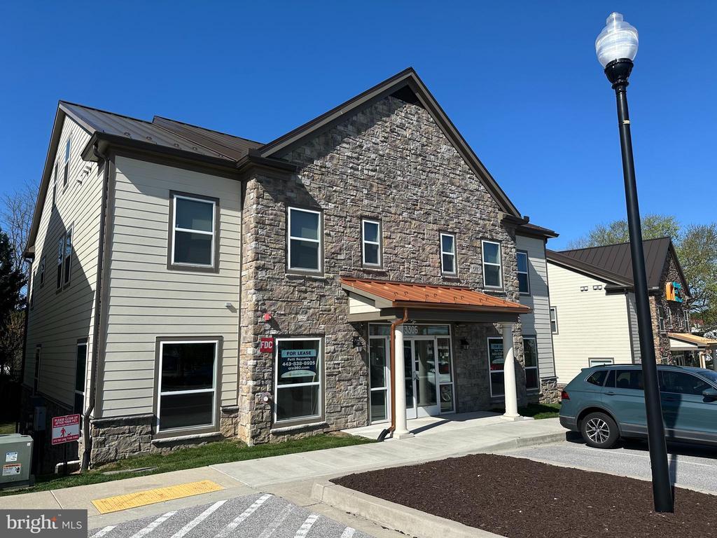 Foto principal - 3307 Demirel Way