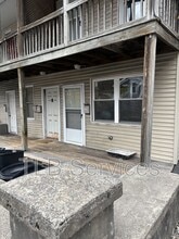 Building Photo - 139 Sand St