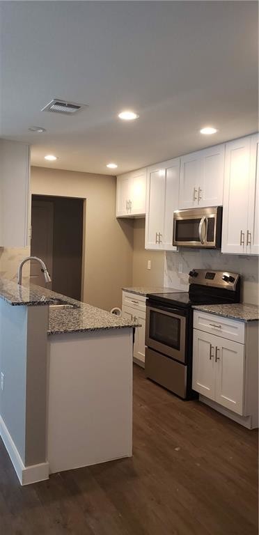 Foto del edificio - 8104 Tanner Ave