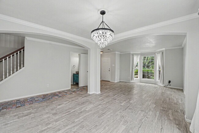 Building Photo - 25338 Barmby Dr