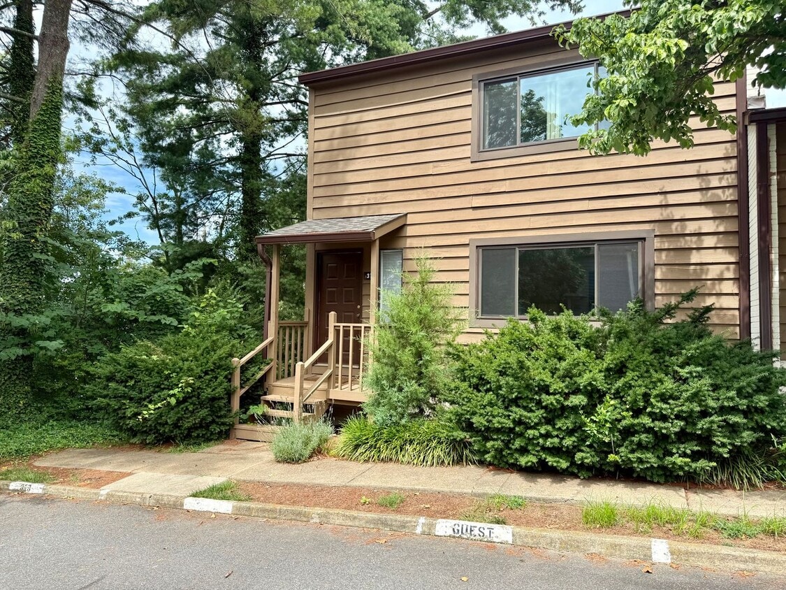 Photo - 319 Harvest Drive - End Unit Townhome in Huntington Village near UVA