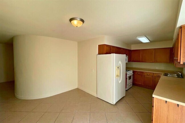 Foto del edificio - 1375 Drew St
