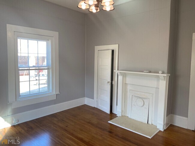 Building Photo - 202 Stonewall St