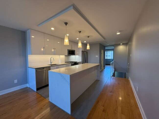 Building Photo - 1245 13th St NW