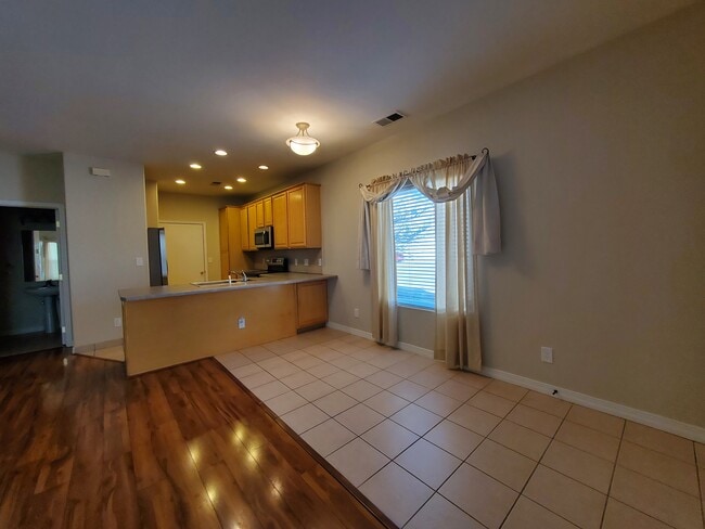 Building Photo - 4205 Prestige Pt