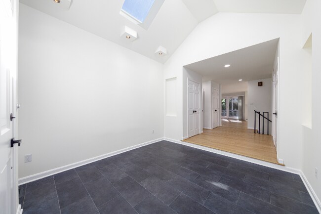 Building Photo - 4402 Kirke Ct