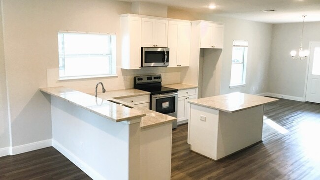 Foto del edificio - 9214 Nyssa Ave