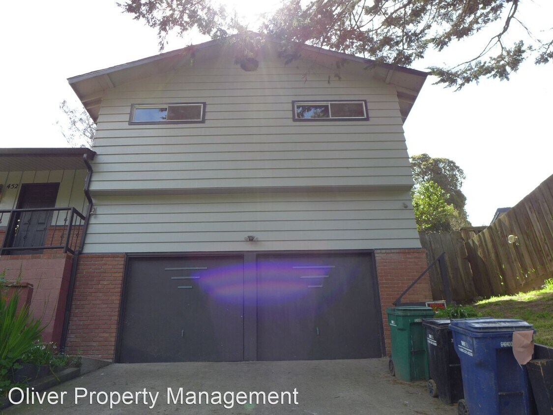 Foto principal - 3 br, 2 bath House - 452 Paradise Rd