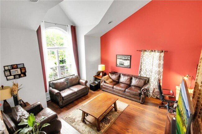 Foto del edificio - 3318 Brynwood Dr