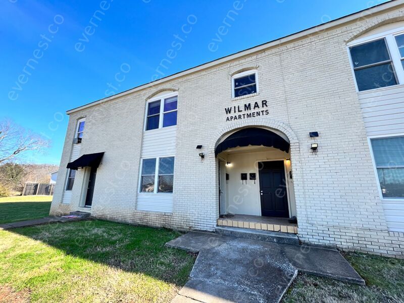 Primary Photo - 318 Cleveland St