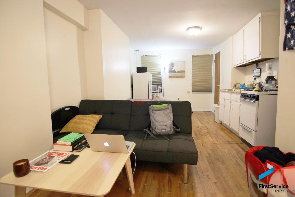 Foto principal - 511 E 12th St