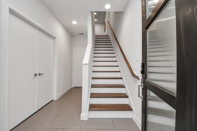 Foto del edificio - 326 Eado Park Cir