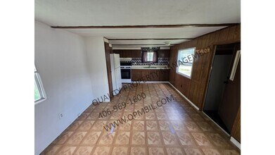 Building Photo - 3909-1821 Bluebird St