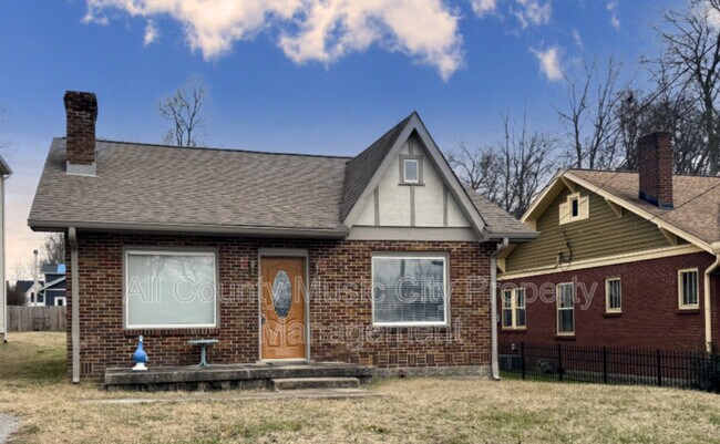 Building Photo - 1407 Meridian St