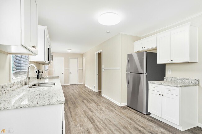 Building Photo - 475 Shannon Way