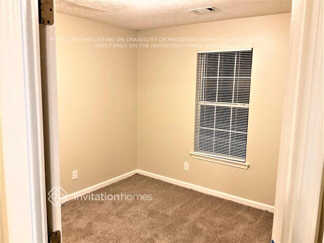 Foto del edificio - 1034 Maple Leaf Ridge