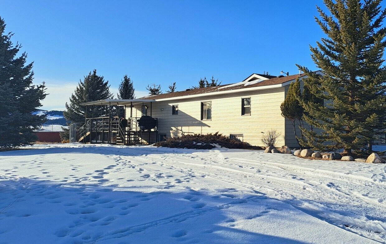 Primary Photo - 111 Owsley Ln