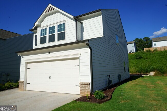 Building Photo - 196 Aimes Dr.
