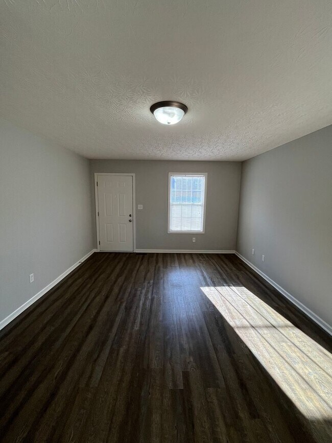 Building Photo - Upper Stone Apartments