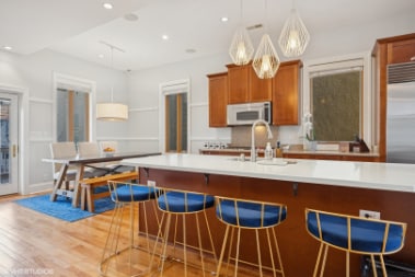 Foto del edificio - 1065 N Marshfield Ave