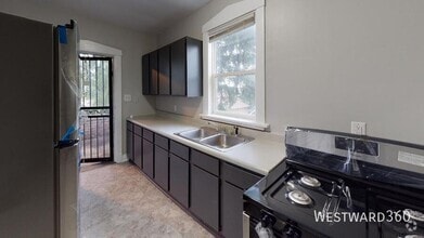 Building Photo - 4730 Tod Ave
