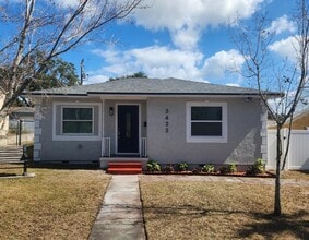 Building Photo - 2422 23rd St S