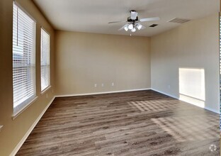 Building Photo - 1302 Spanish Moss Dr