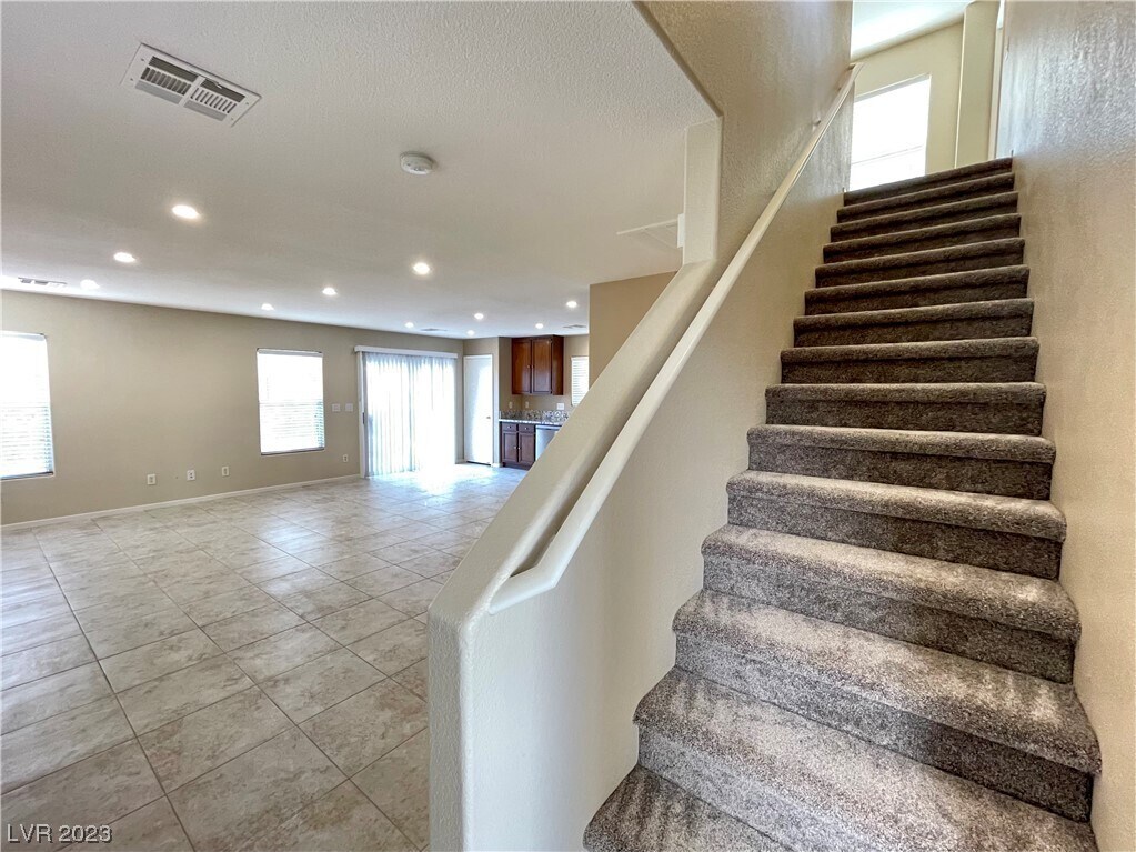 Primary Photo - 11265 Sandrone Ave