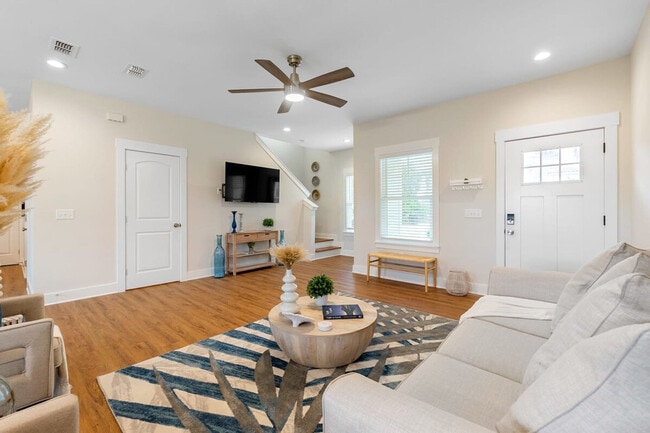 Building Photo - 6824 A1A S