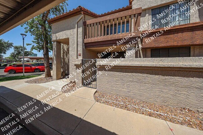 Building Photo - 839 S Westwood-290