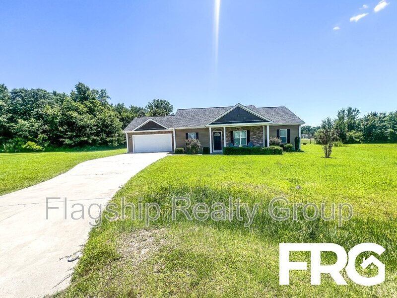 Primary Photo - 102 Chesterfield Ct