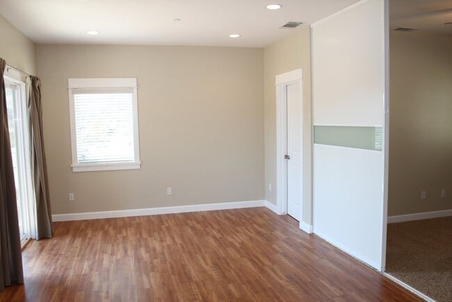 Building Photo - 229 N Chorro St