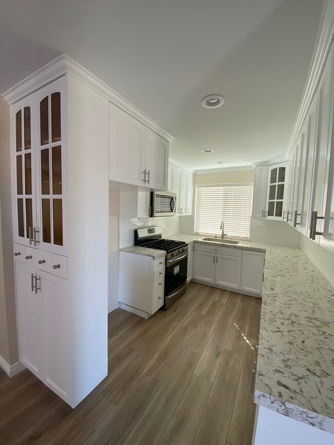 Foto del edificio - 884 Moffatt Cir