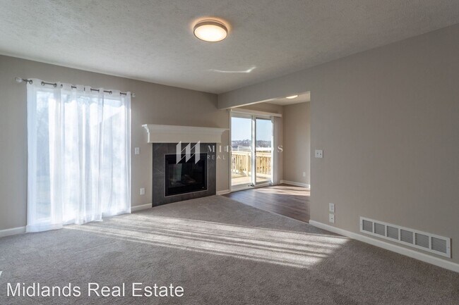 Building Photo - 2 br, 2.5 bath House - 14904 Normandy Blvd