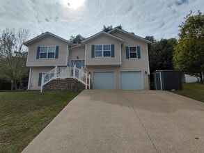 Building Photo - 21079 Hideaway Ln