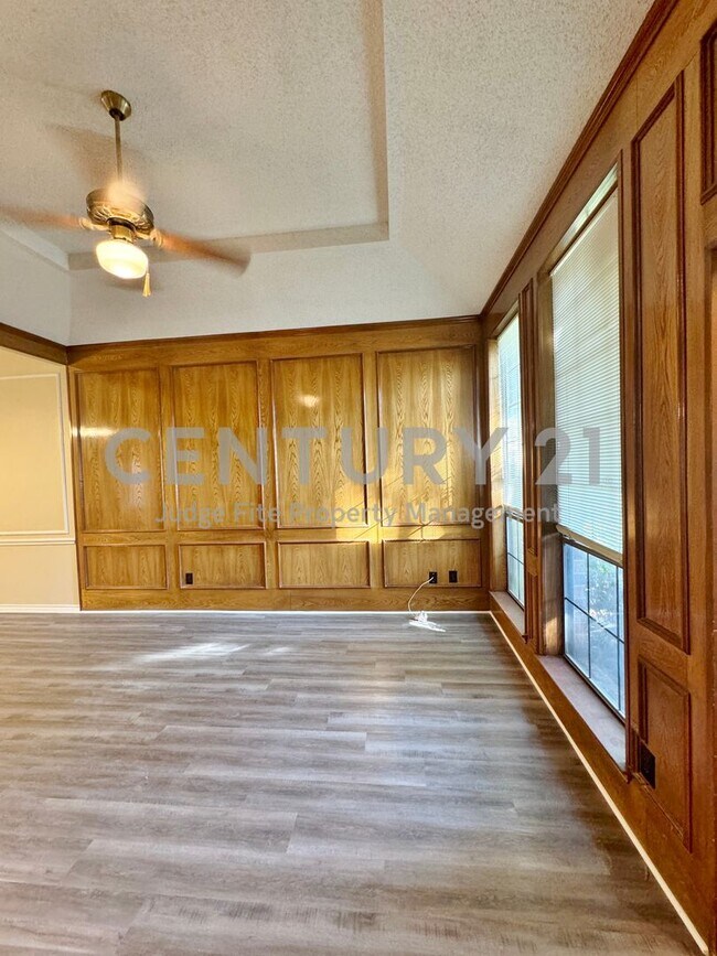 Foto del edificio - Stunning 3/2/2 Duplex in DeSoto For Rent!